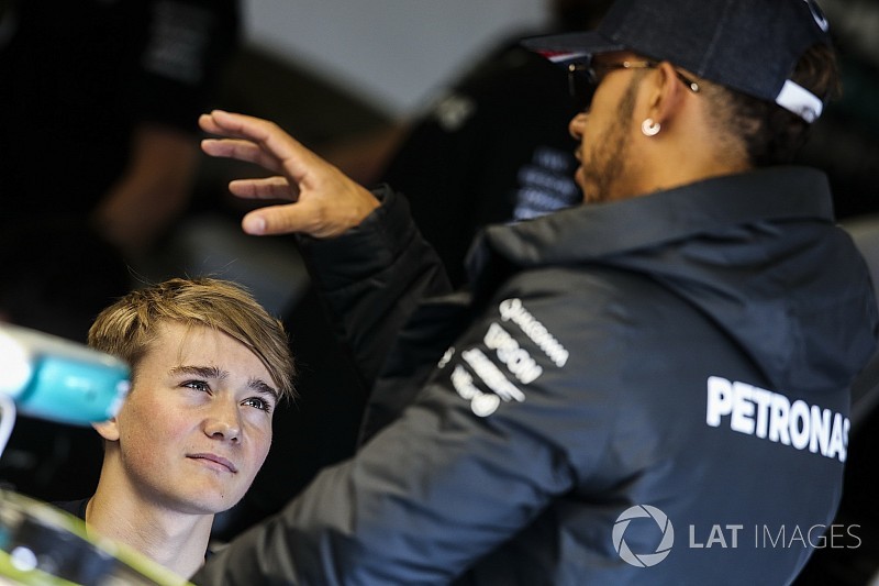 Hamilton explica por qué invitó a Billy Monger