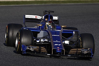 Wehrlein reports “no pain” in first Sauber F1 test