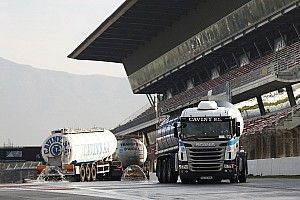 Pirelli explains Barcelona F1 wet tyre test