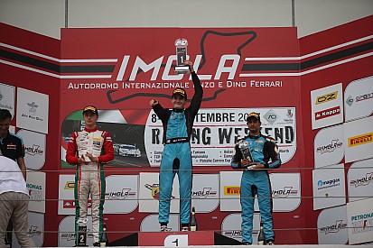 Gara 2: Van Uitert si impone sotto la pioggia di Imola