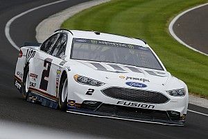 Keselowski extiende su contrato con Penske