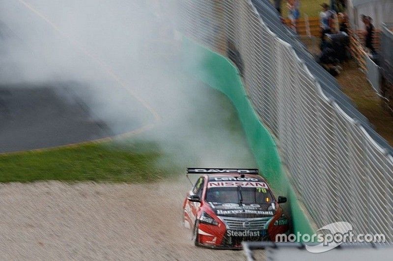 Crash: Simona De Silvestro, Nissan Motorsports