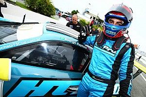 Rodrigo Baptista triunfa na abertura da Porsche GT3 Cup
