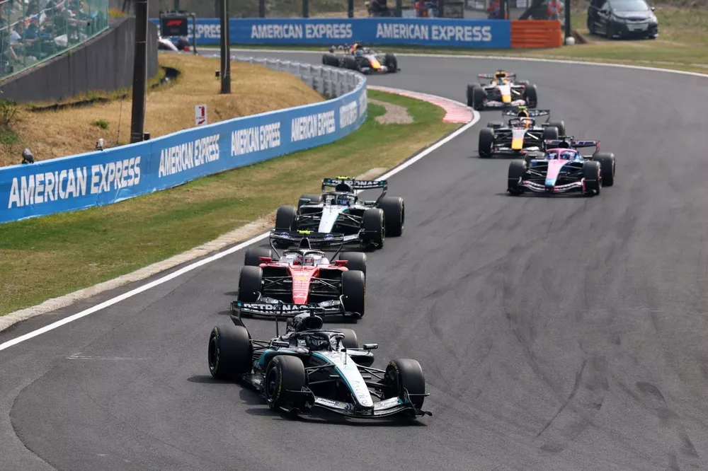 Lewis Hamilton, Ferrari, George Russell, Mercedes