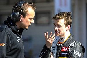 Ilott moves on after "punchy" Hungary F3 weekend
