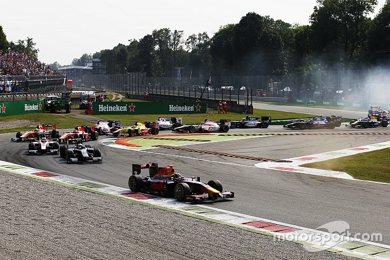 Jadwal lengkap FIA F2 Italia 2017