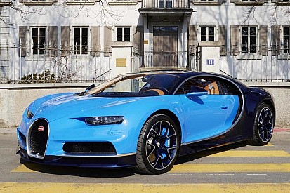 Video: Bugatti-baas geeft Chiron de sporen op de Nordschleife