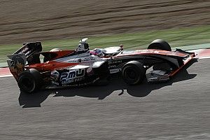 スーパーフォーミュラ最終戦レース1:ロケットスタートの国本が優勝。ランキング首位に浮上