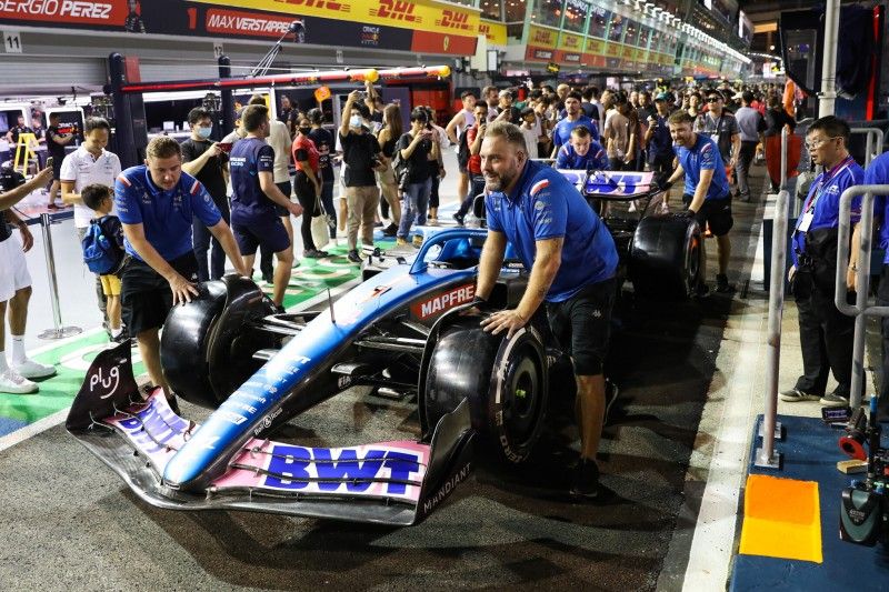 Fernando Alonso erwartet "Schritt nach vorne" mit neuen Alpine-Unterboden