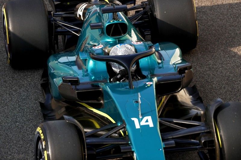 Erster F1-Test im Aston Martin beschert Alonso Flashback: Wie mit Jaguar 2002