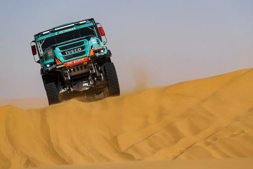 #505 Team De Rooy IVECO: Janus Van Kasteren, Darek Rodewald, Marcel Snijders
