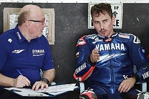 MotoGP, Lorenzo: “Agostini? Ora contano i dettagli, allora no”