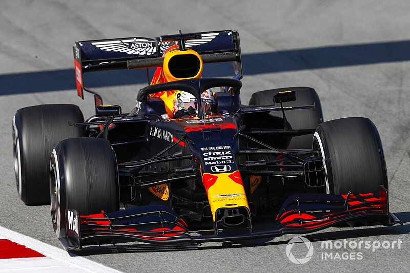 Verstappen: "RB16'yı geliştirmeye devam ediyoruz"