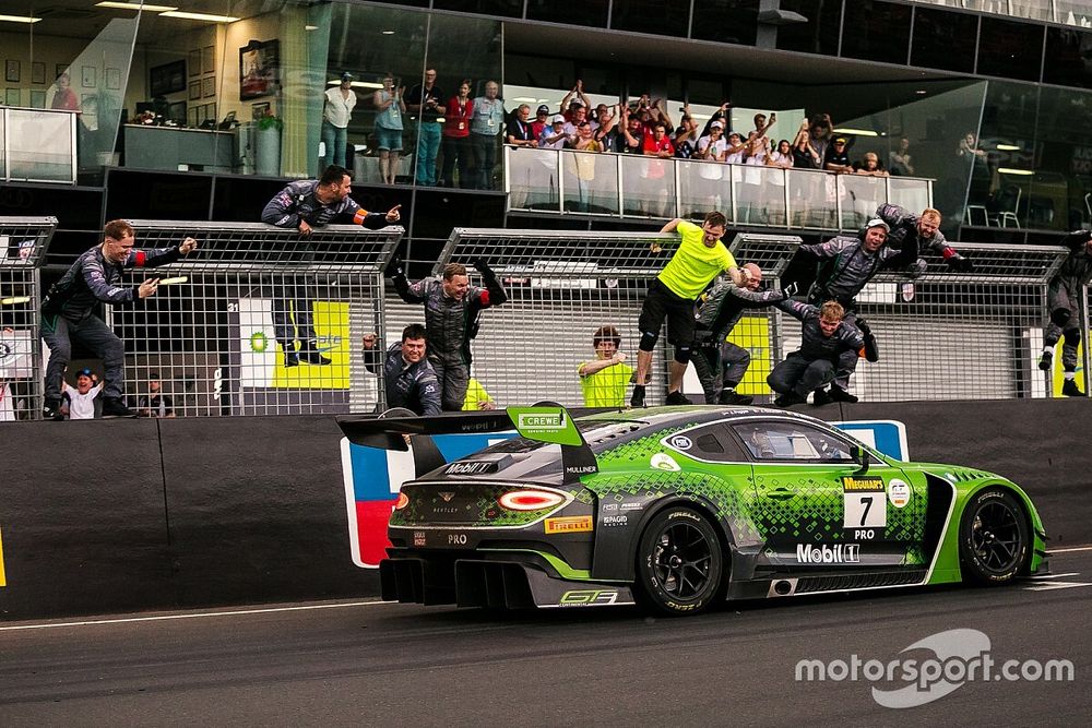 #7 Bentley Team M-Sport Bentley Continental GT3: Jules Gounon, Maxime Soulet, Jordan Pepper