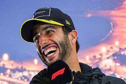 Renault: è giallo la rinuncia a Ricciardo nel 2021