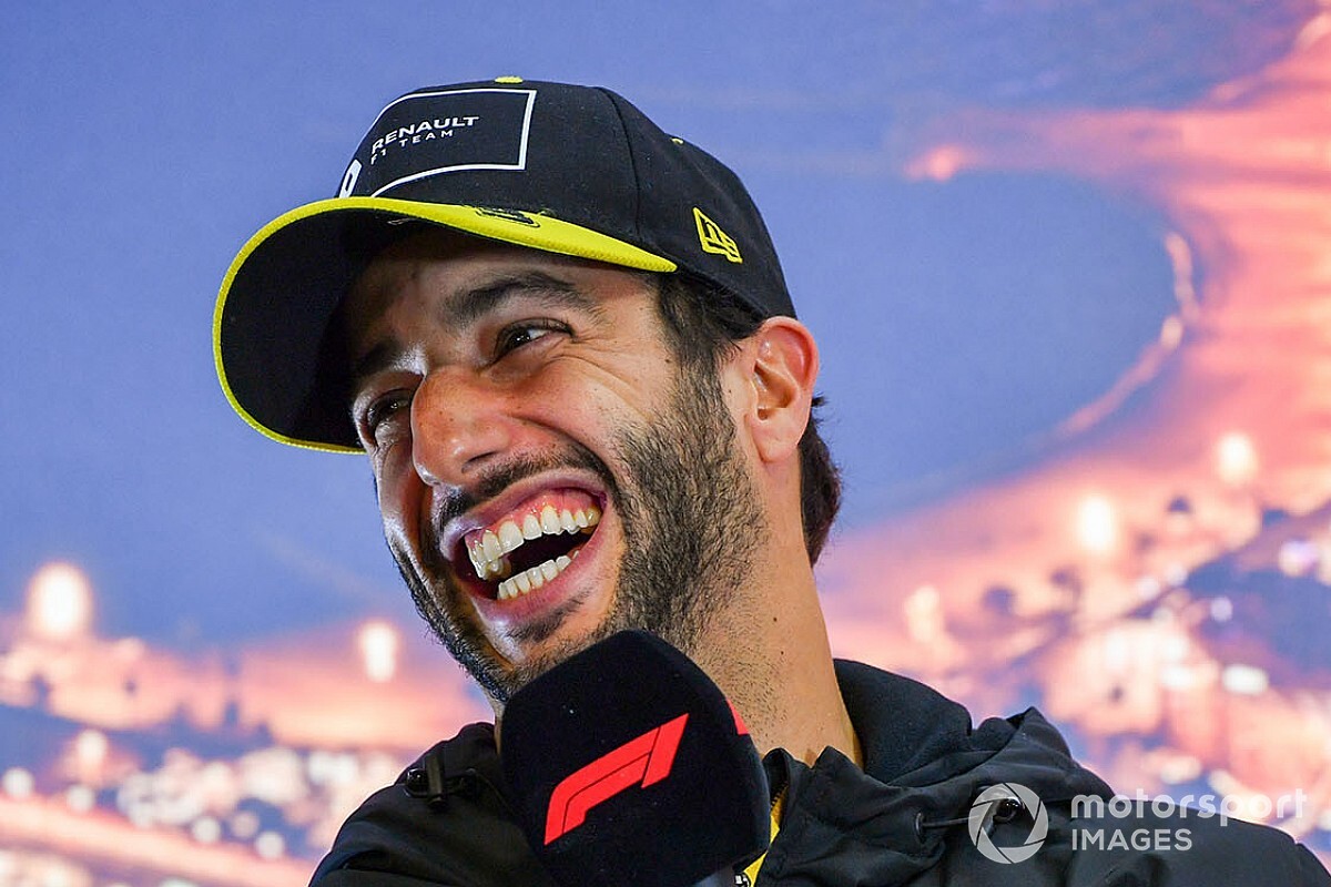 Renault: è giallo la rinuncia a Ricciardo nel 2021