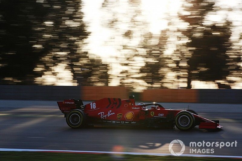 Hatalmas F1-es képgaléria az első tesztnapról, Barcelonából