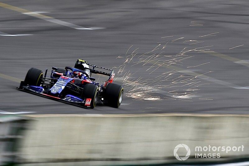 Sparks fly from Pierre Gasly, Toro Rosso STR14