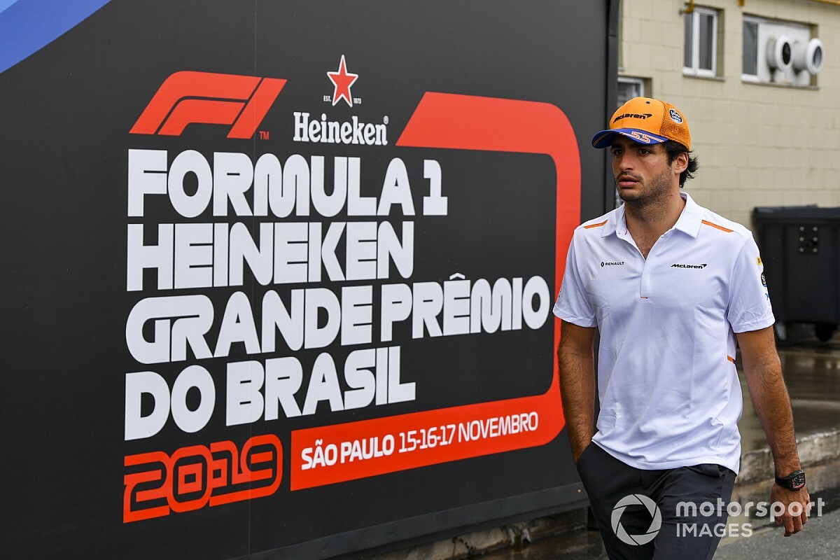 Így erősít Sainz 2020-ra: hamarosan a Ferrarihoz költözik (videó)