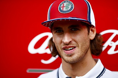 Giovinazzi a Ferrari üléséről álmodozik