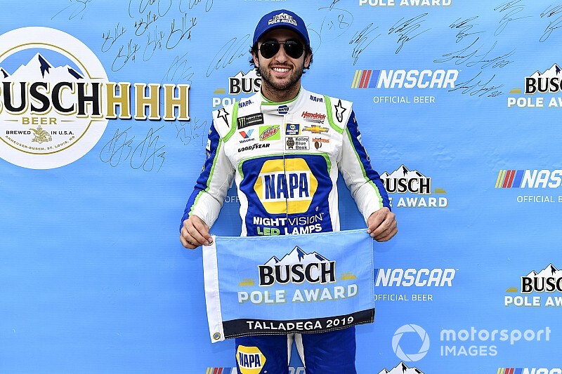 Chase Elliott wins Talladega pole as Hendrick goes 1-2-3-4