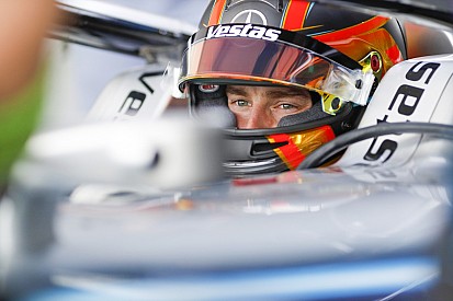 Vandoorne látványos előzése Gutierrez ellen az F1-es Virtuális Nagydíjon (videó)