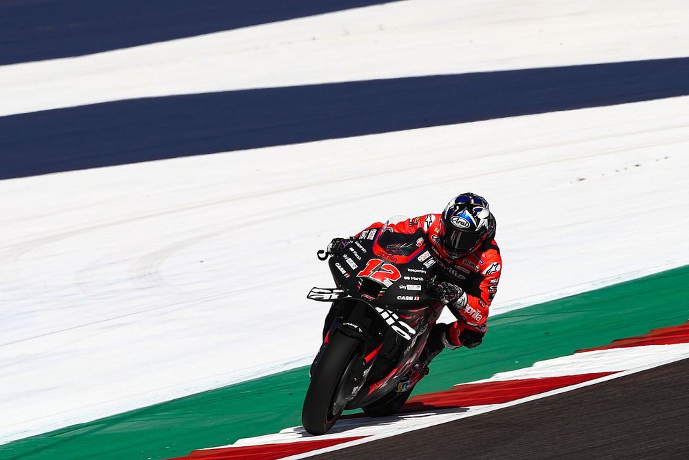 Maverick Vi&ntilde;ales, Aprilia Racing Team