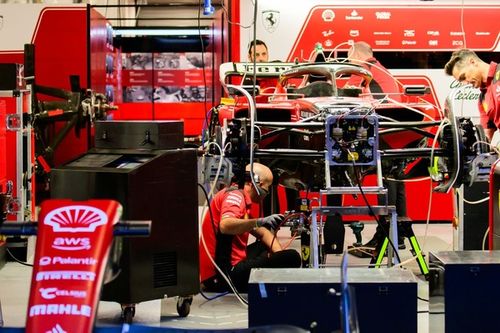 F1: Ferrari testa carro que será cedido à Cadillac em sessão com Pérez nesta semana