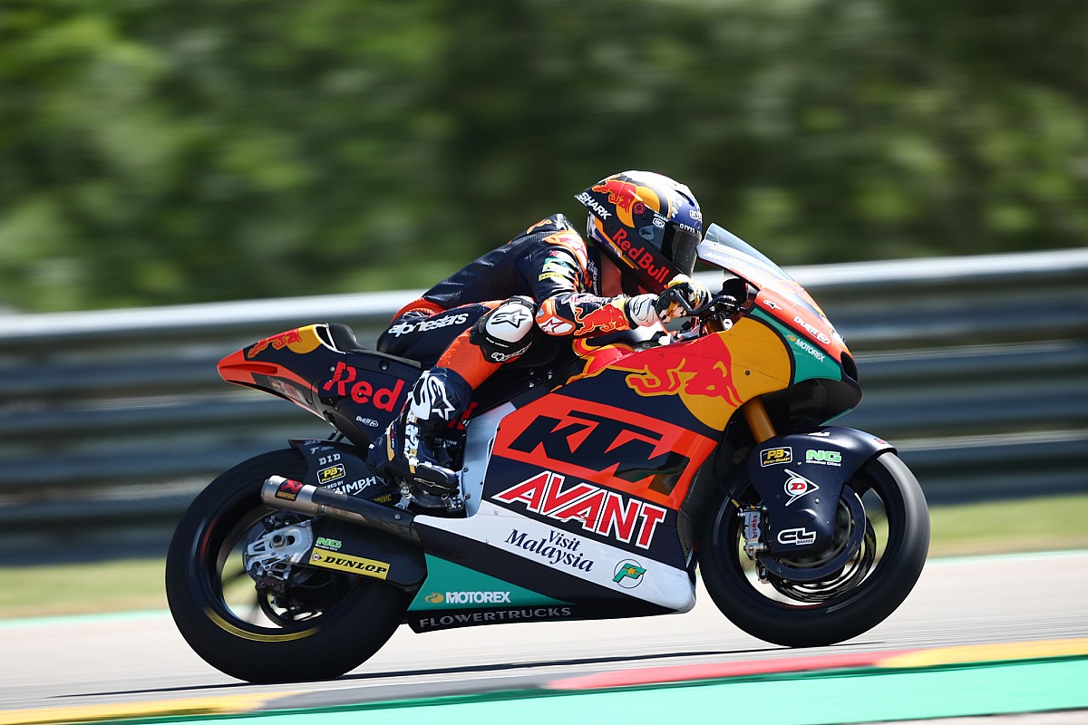 Moto2 Almanya sıralama turları: Raul Fernandez, tur rekorunu kırarak pole pozisyonunu kazandı