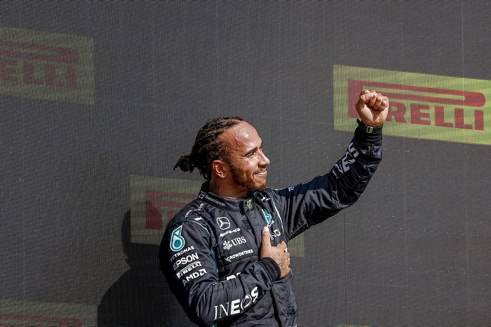 Hamiltont rasszista támadások érték, az FIA és a Mercedes is reagált