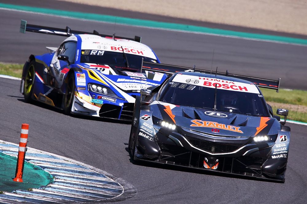 【スーパーGT】19号車スープラの猛追を逆手に……1号車STANLEYの山本尚貴が見せた老獪なレース戦略