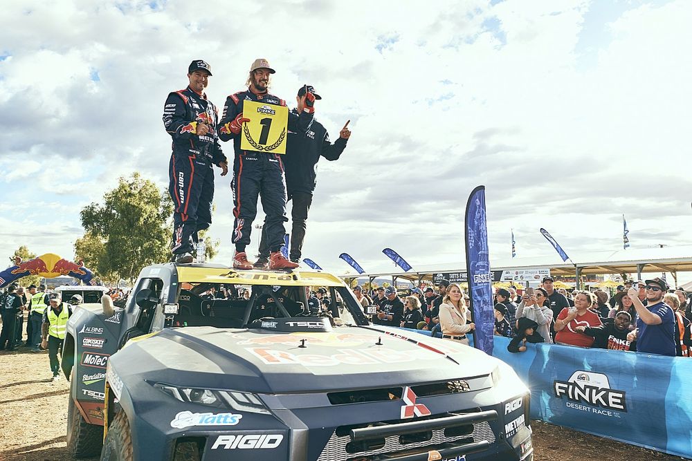 Price Raih Kemenangan Bersejarah Finke Desert Race
