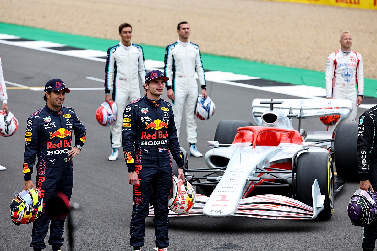 Verstappen a 2022-es autókról: „Még messze vagyunk az IndyCartól”