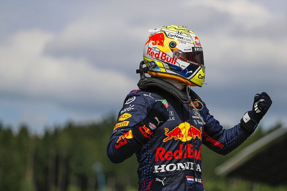GP Austria: Max ipoteca il titolo, Mercedes affoga nei suoi guai