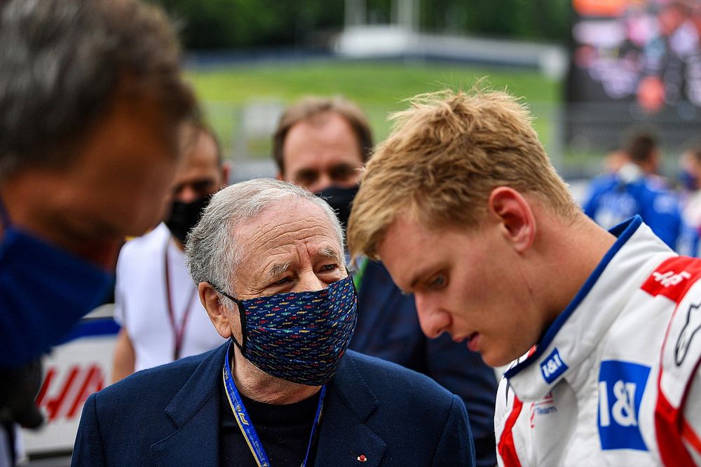 Jean Todt, President FIA, with Mick Schumacher, Haas F1, on the grid