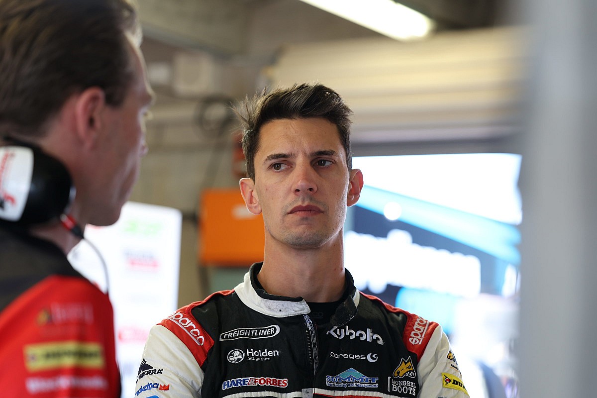 Percat retains Darwin Supercars podium