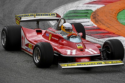 Photos - Scheckter fête son titre 1979 avec la Ferrari 312 T4