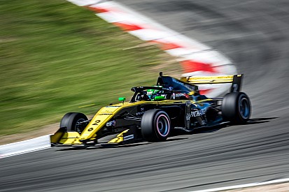 Collet e Fraga: Corrida 3 da etapa de Highlands da Toyota Racing Series