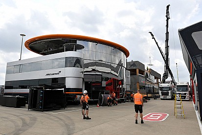 A McLaren törölte a bonyolult vezetési menedzsmentet: régi-új szelek fújnak