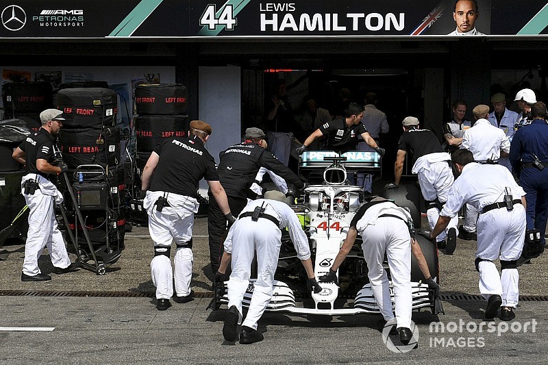 Hamilton-pole, Ferrari KO, Räikkönen-parádé