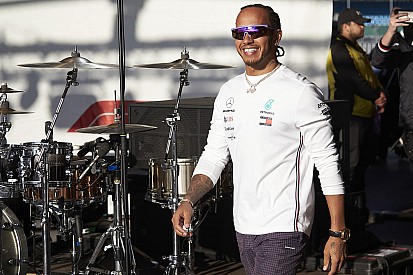 Hamilton stílusa továbbra is távol az átlagostól