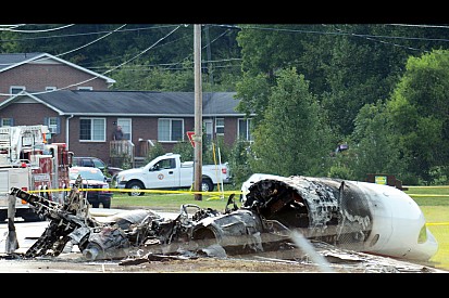 Paura per Earnhardt Jr: il suo aereo si è schiantato in Tennessee