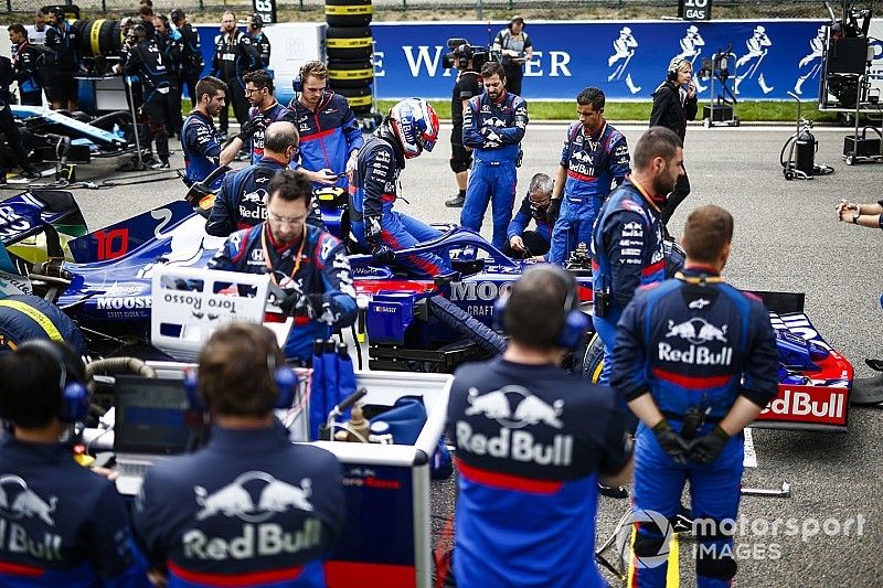 Pierre Gasly, Toro Rosso, on the grid