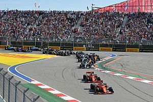 Az Orosz Nagydíj startja: Vettel rakétaként lőtt ki (videó)