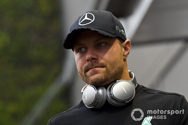 В Mercedes пообещали Боттасу не лишать его победы в Сочи второй год подряд