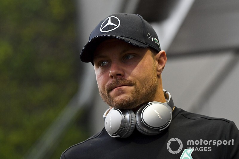 В Mercedes пообещали Боттасу не лишать его победы в Сочи второй год подряд