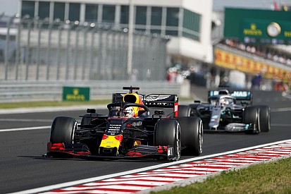 Verstappen: Pościg Hamiltona pokazuje przewagę Mercedesa