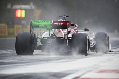 Kiderült, hogy Räikkönen utasítások nélkül vezet: nem semmi!