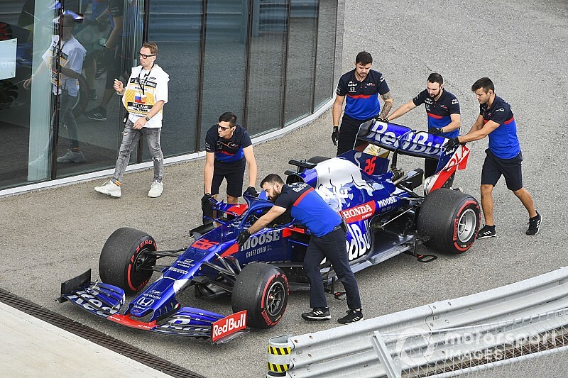 Kvyat: "Motoru değişmek için yeterli vakit yoktu"