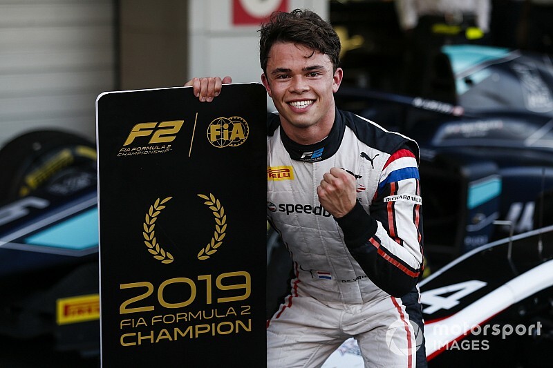 De Vries: "F2-titel voelt als revanche voor tegenslagen in 2018"